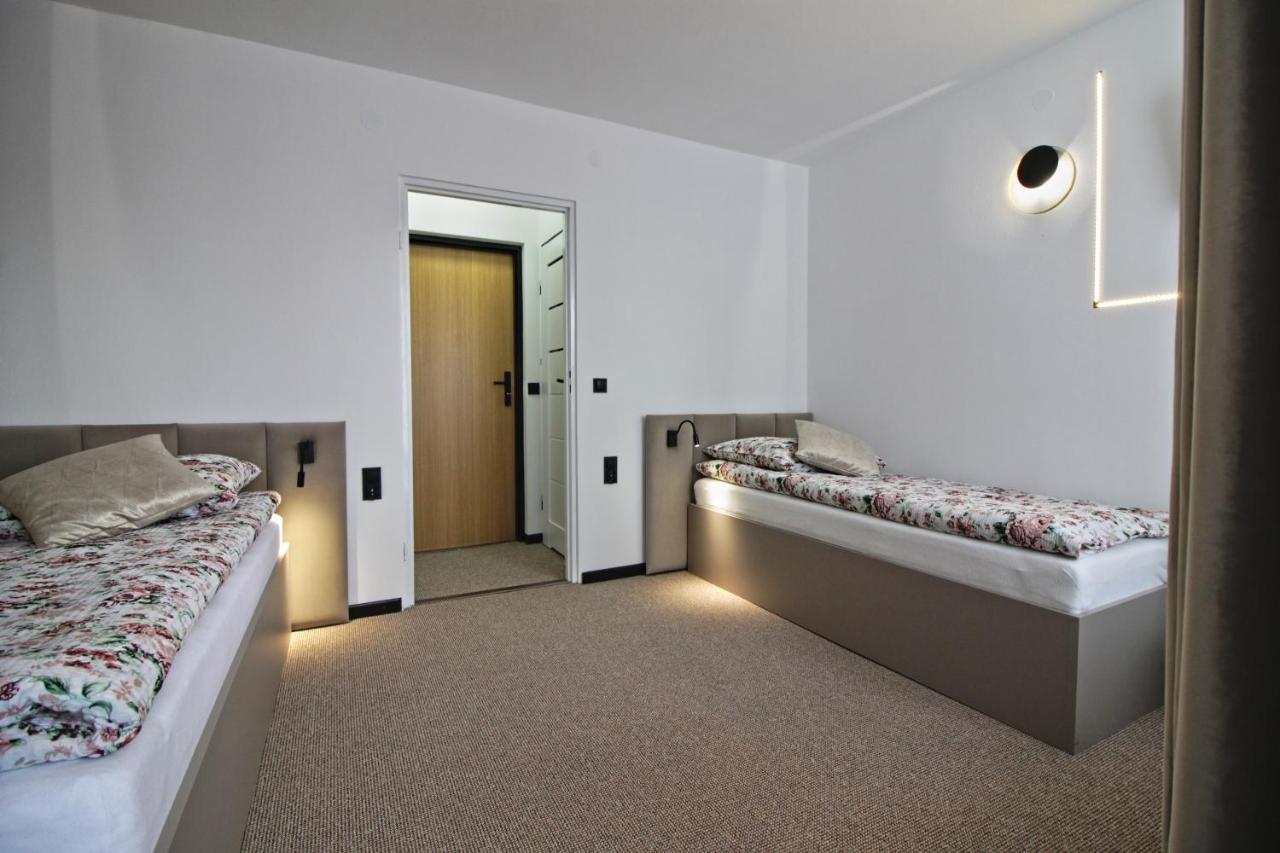 Motel Na Zbojeckiej Skawa Экстерьер фото