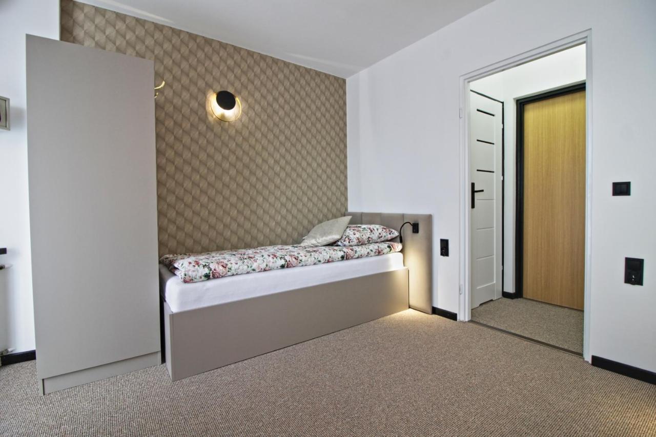 Motel Na Zbojeckiej Skawa Экстерьер фото