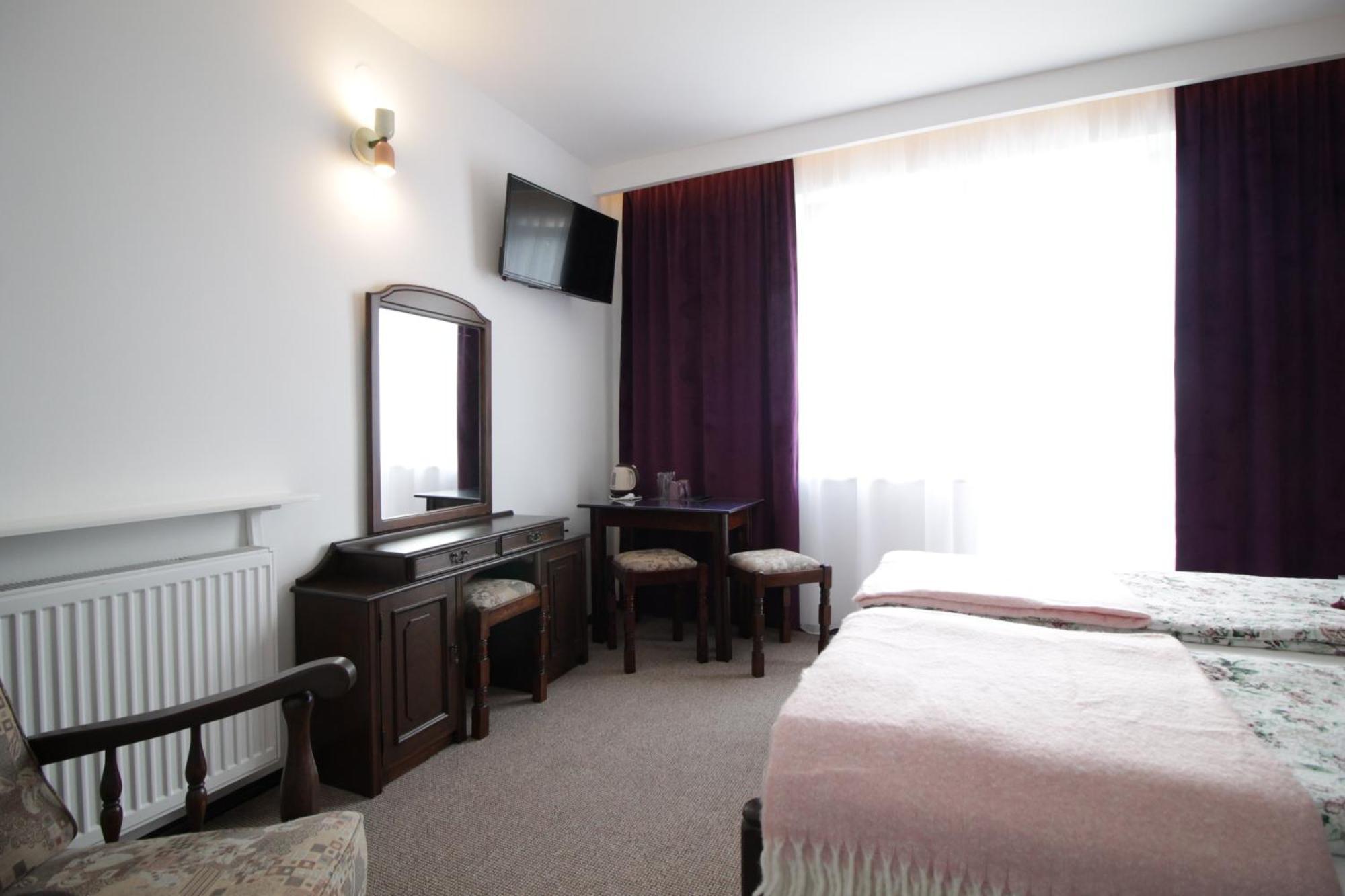 Motel Na Zbojeckiej Skawa Экстерьер фото