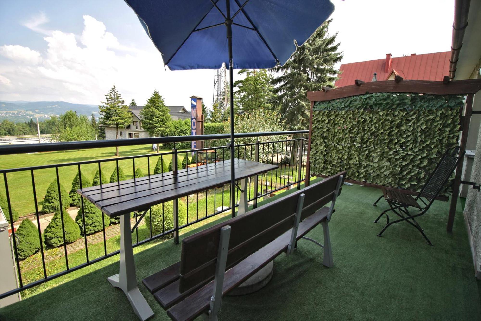 Motel Na Zbojeckiej Skawa Экстерьер фото